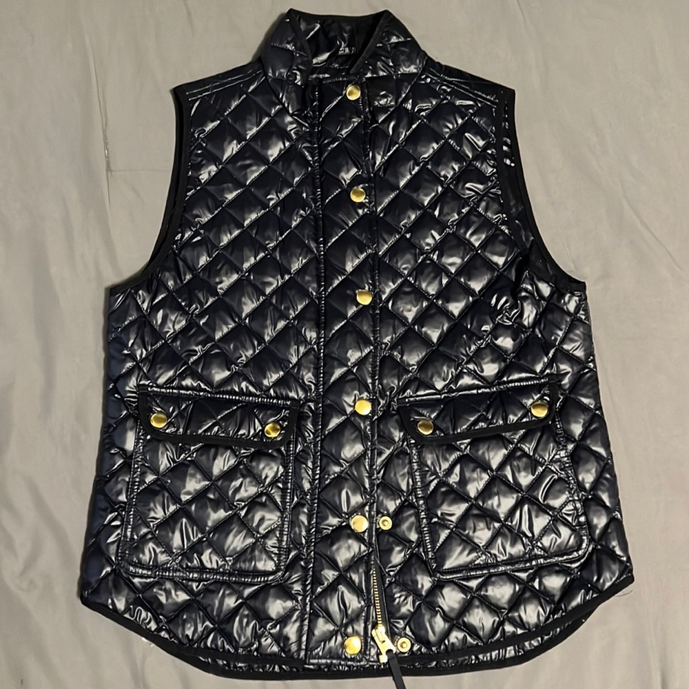 ⭐️JCREW VEST IN NAVY - petite S⭐️